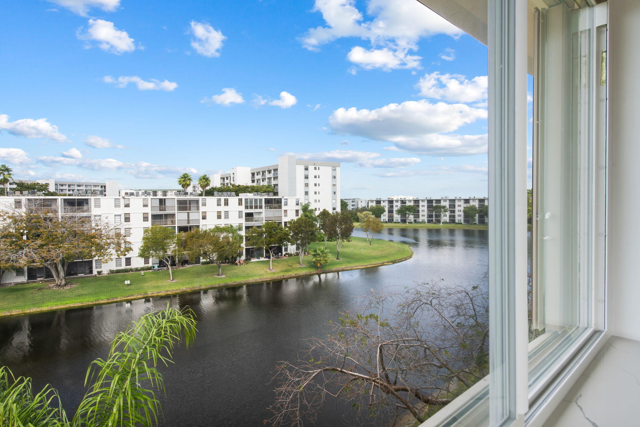 CYPRESS BEND CONDOMINIUM - Residential