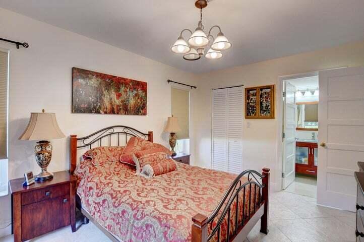 EVERGREEN CONDO - Residential