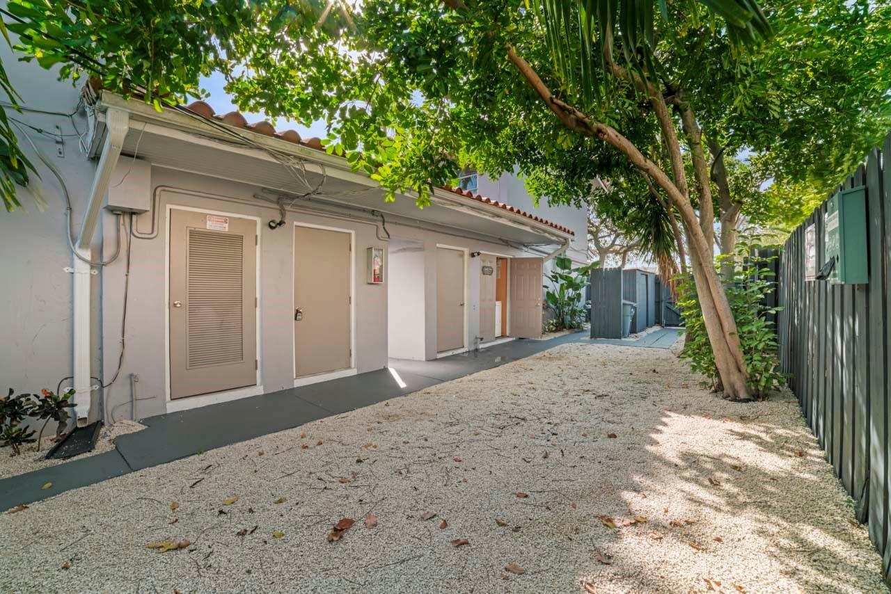 CORAL HIGHLANDS RESUB BLK - Residential Lease