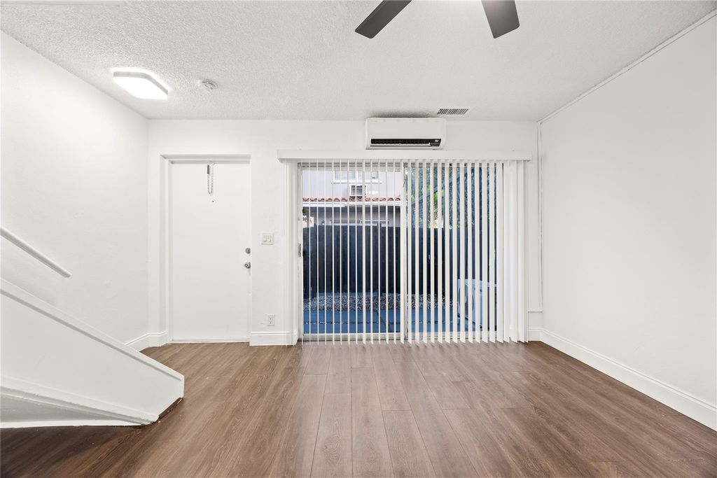 Photo of 1801 NE 56th Street #5, Fort Lauderdale, FL 33308 (MLS # F10538697)