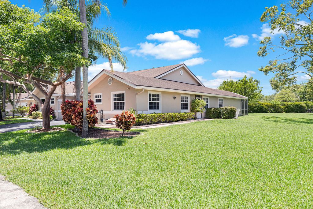 Photo of 5143 NW 12th Lane, Deerfield Beach, FL 33442 (MLS # R11108158)