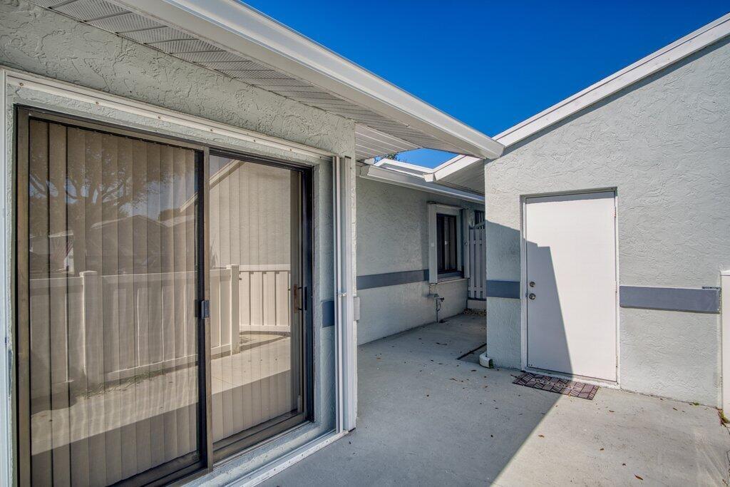 ARBOURS II OF THE PALM BE - Residential