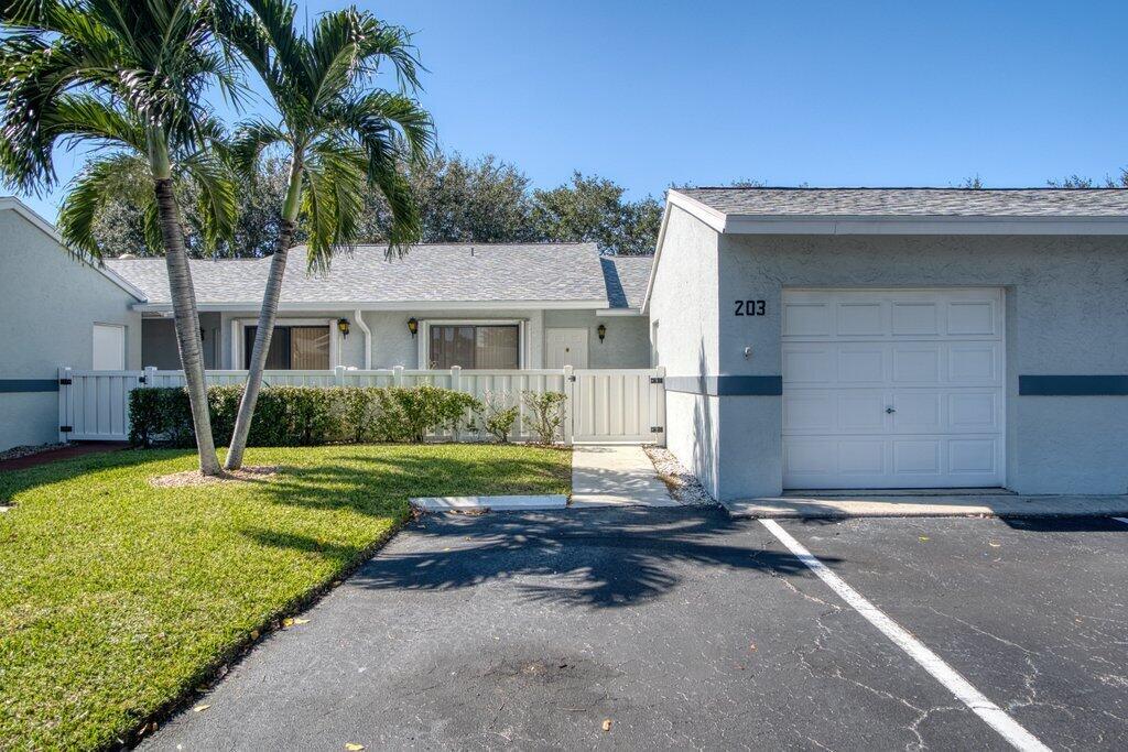 ARBOURS II OF THE PALM BE - Residential