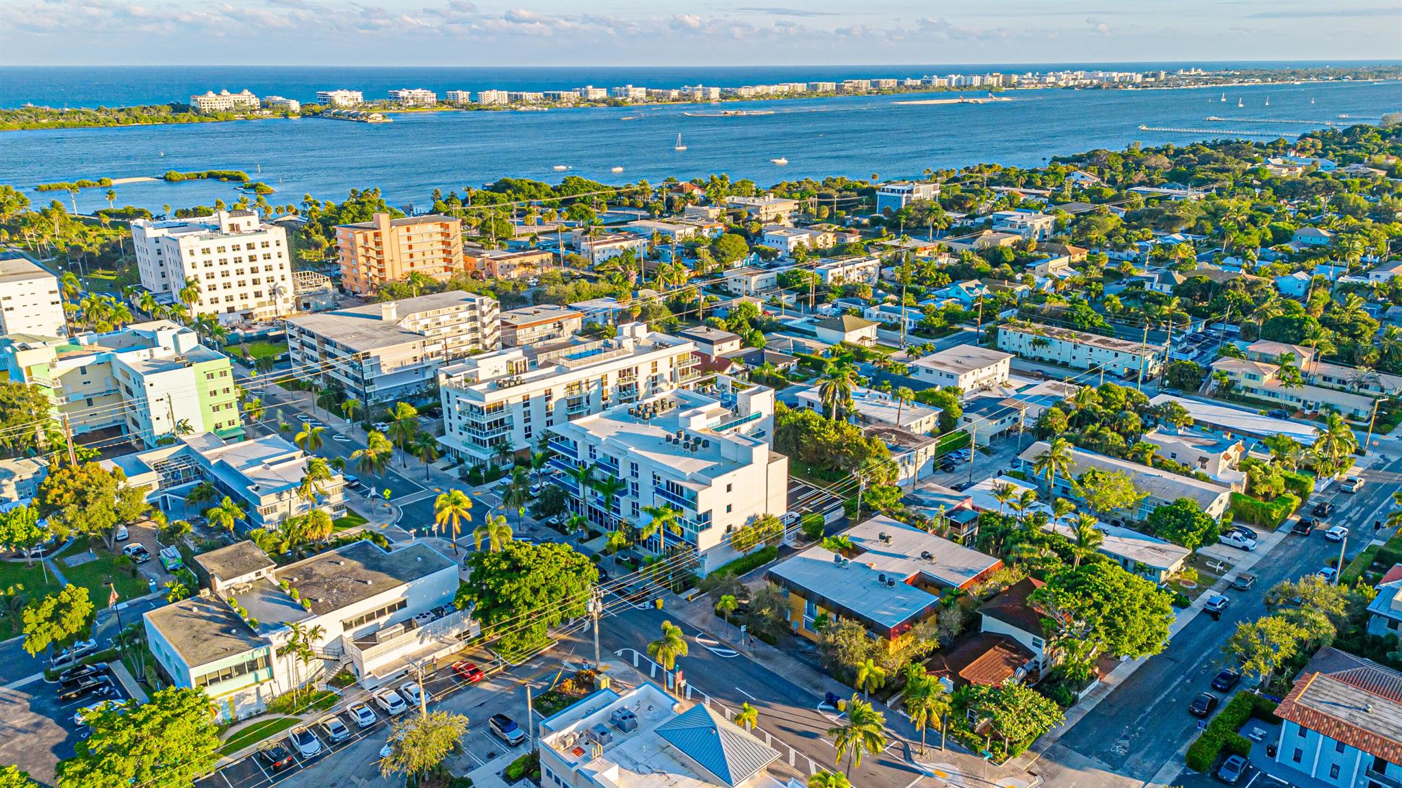 ONE LUXURY CONDO - Residential