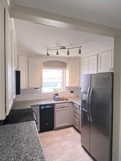 2664 E Dudley Dr Drive E C