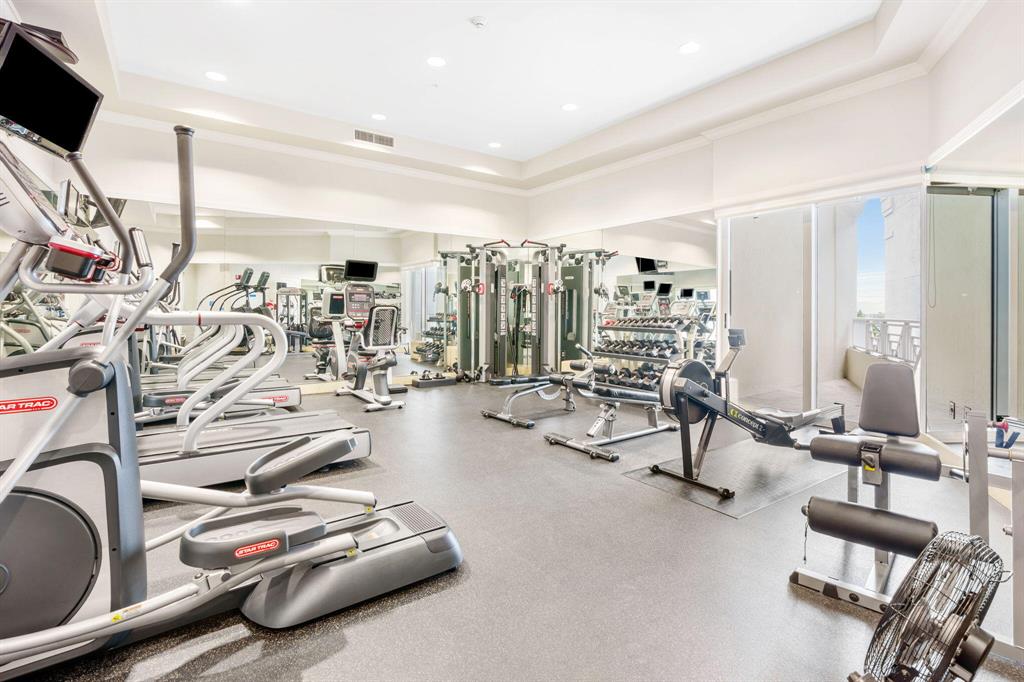 ESPLANADE GRANDE CONDO - Residential