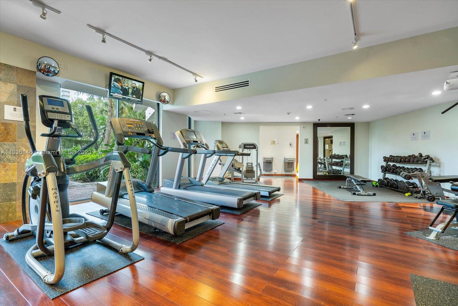 PARC CENTRAL AVENTURA EAS - Residential Lease