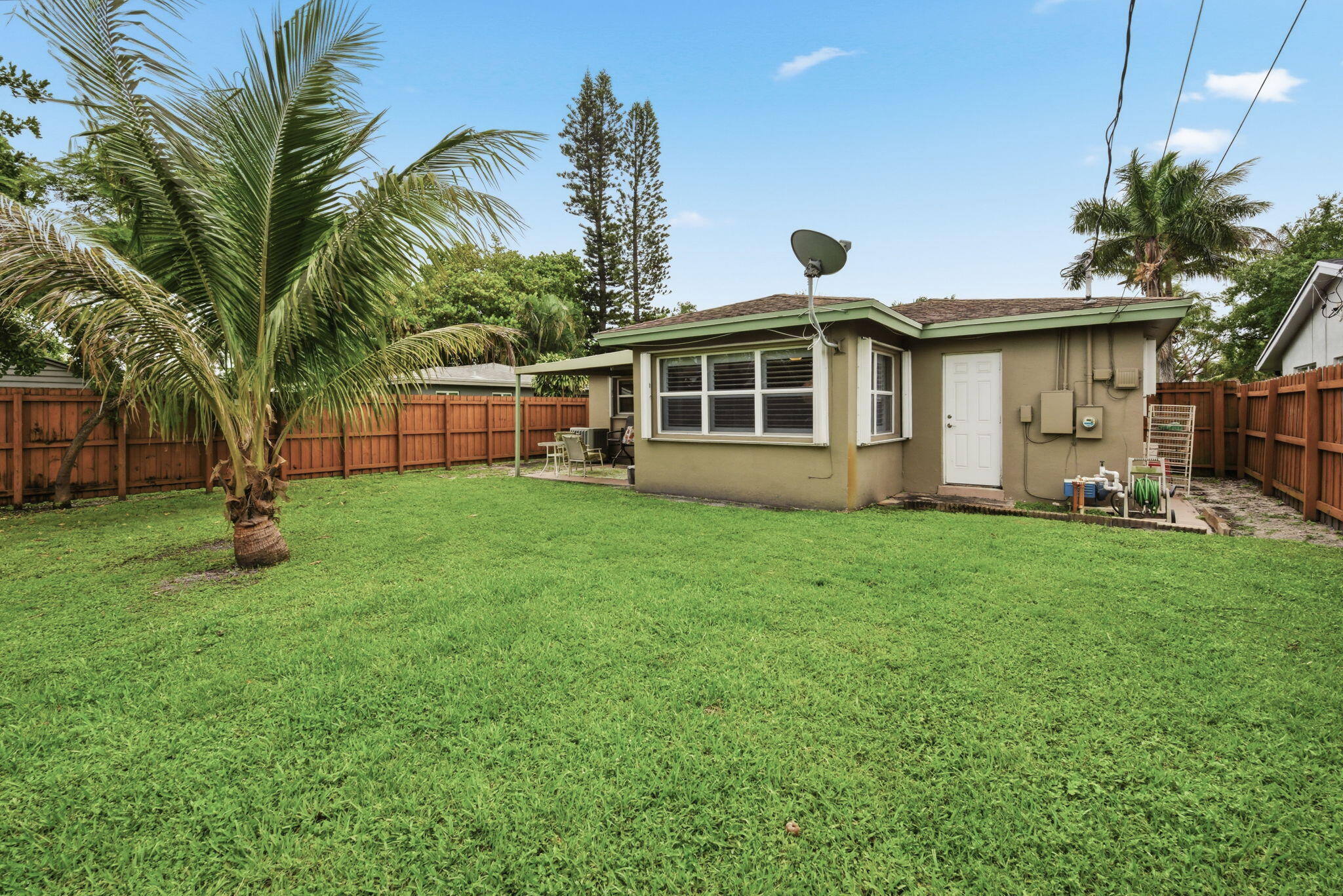 NORTH ANDREWS GARDENS FIRST ADD - Residential