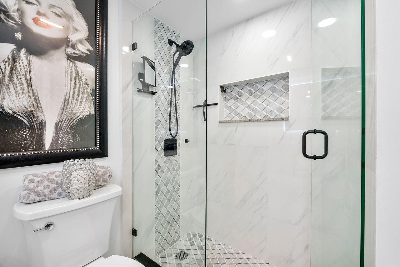 SEAGATE OF HIGHLAND CONDO - Residential