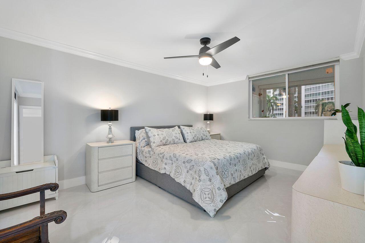 SEAGATE OF HIGHLAND CONDO - Residential