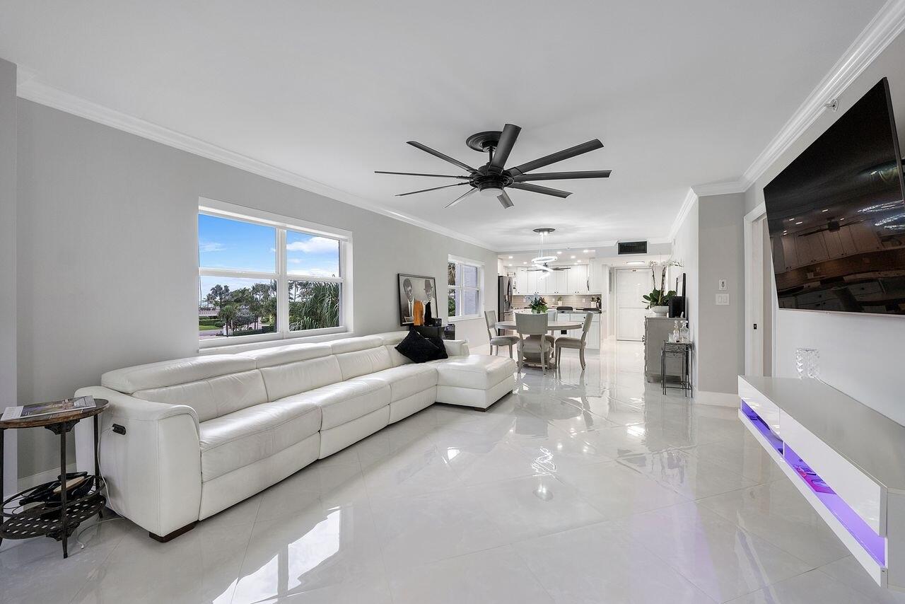 SEAGATE OF HIGHLAND CONDO - Residential