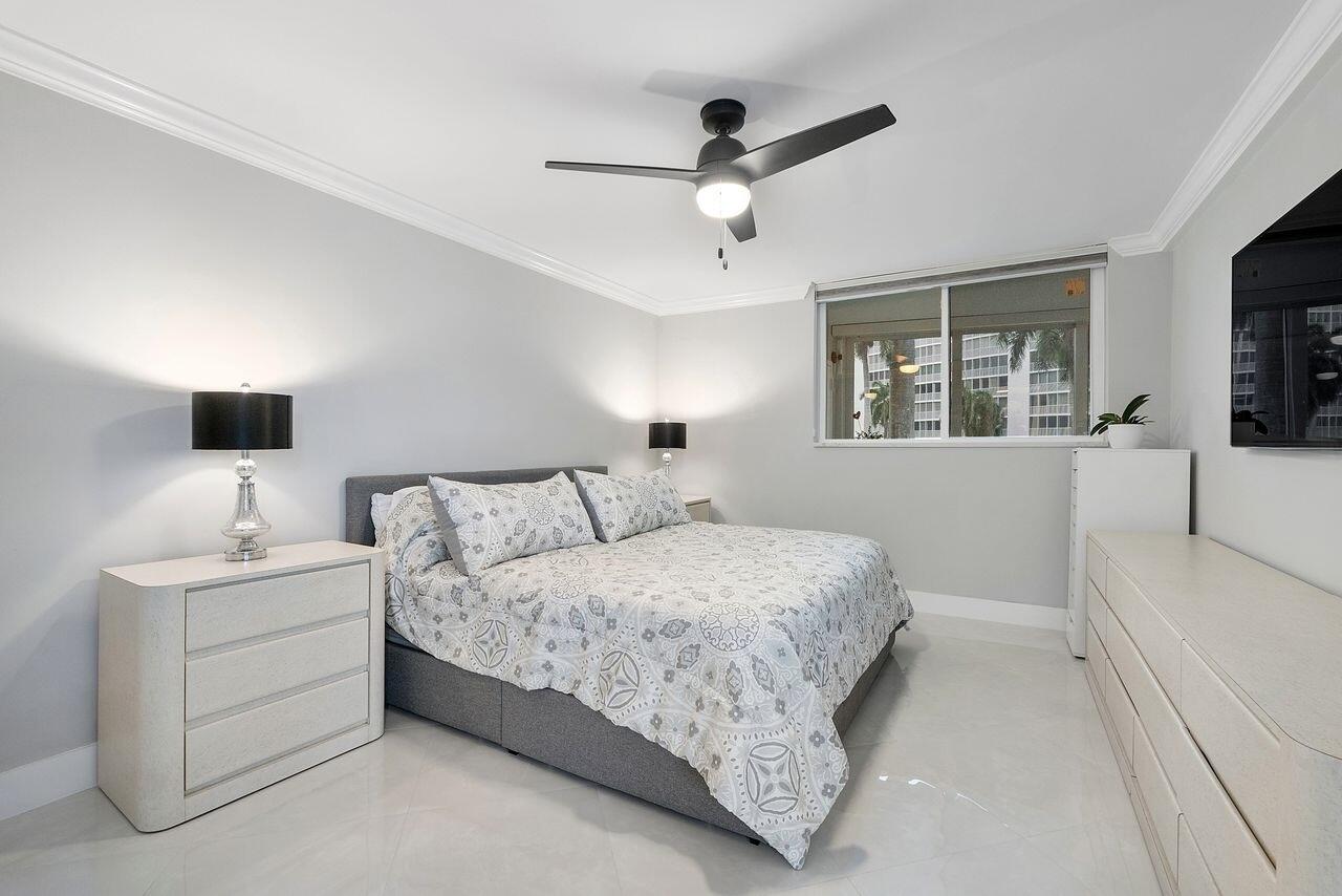 SEAGATE OF HIGHLAND CONDO - Residential