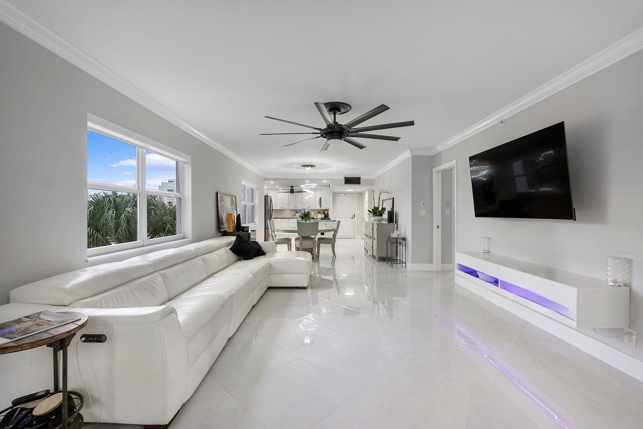 SEAGATE OF HIGHLAND CONDO - Residential