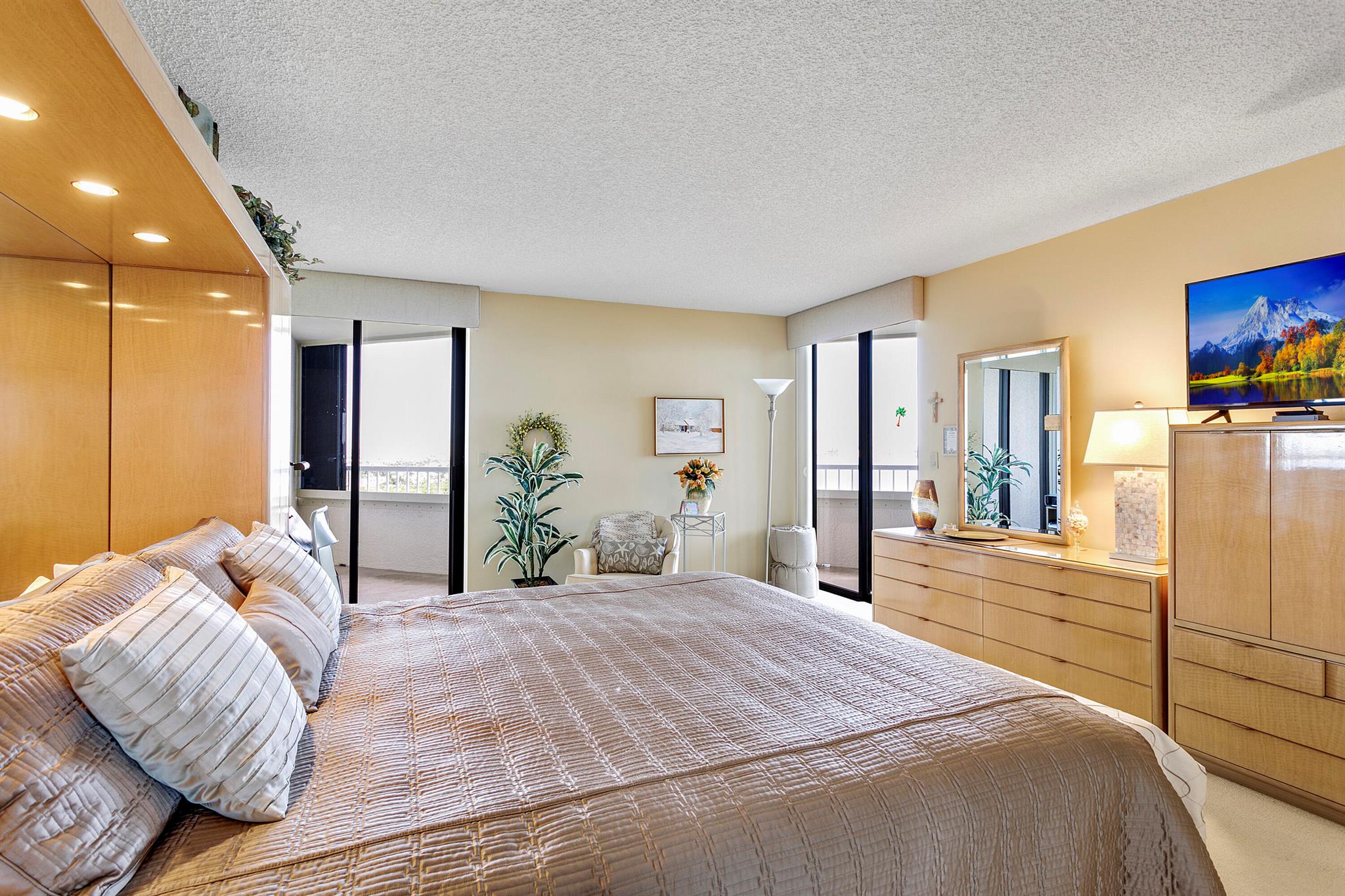 Seawinds Condominium - Residential