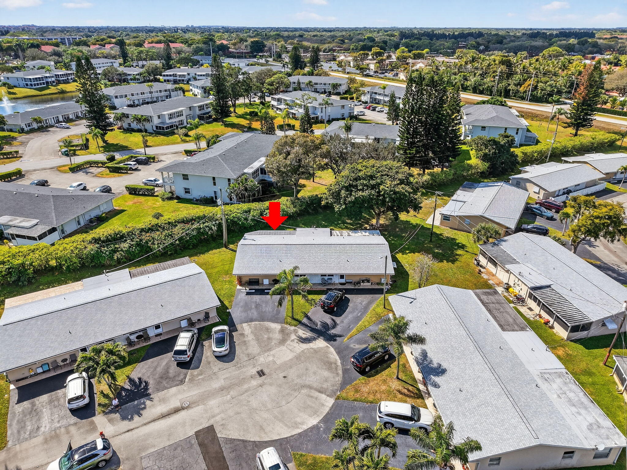 IMPERIAL VILLAS CONDO - Residential