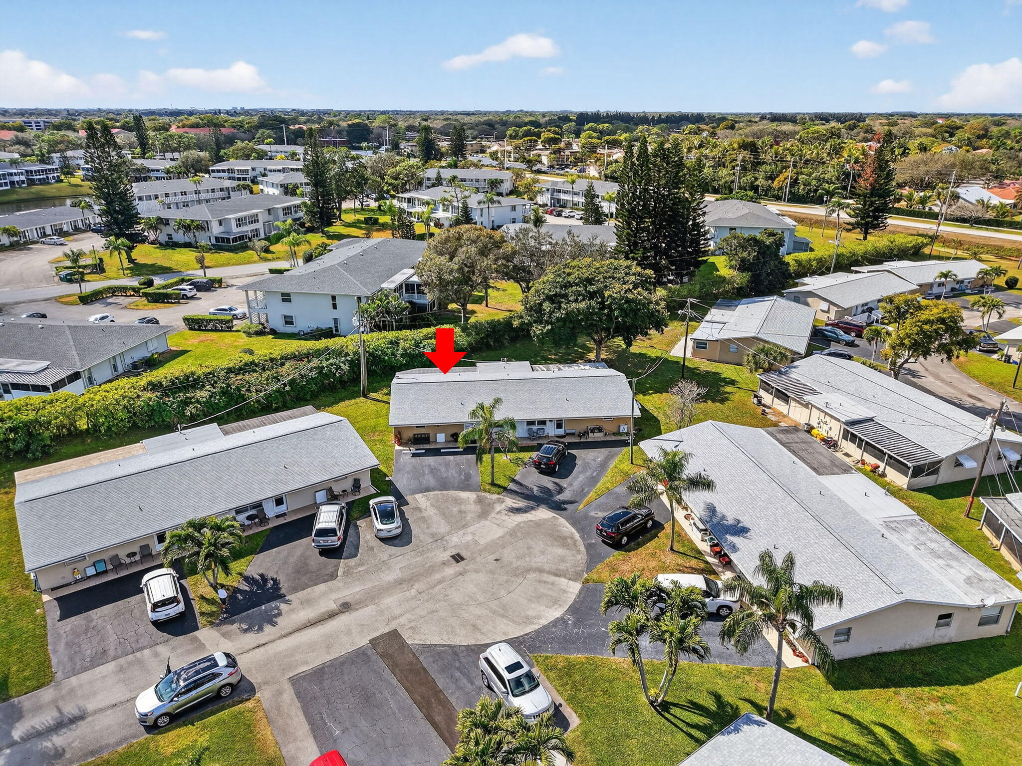 IMPERIAL VILLAS CONDO - Residential