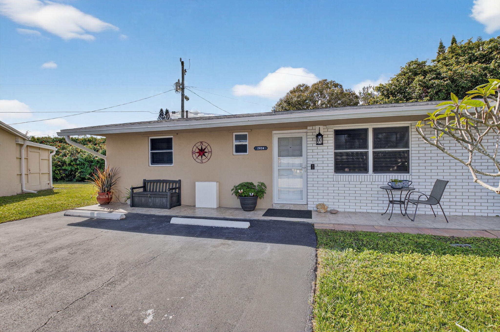 IMPERIAL VILLAS CONDO - Residential