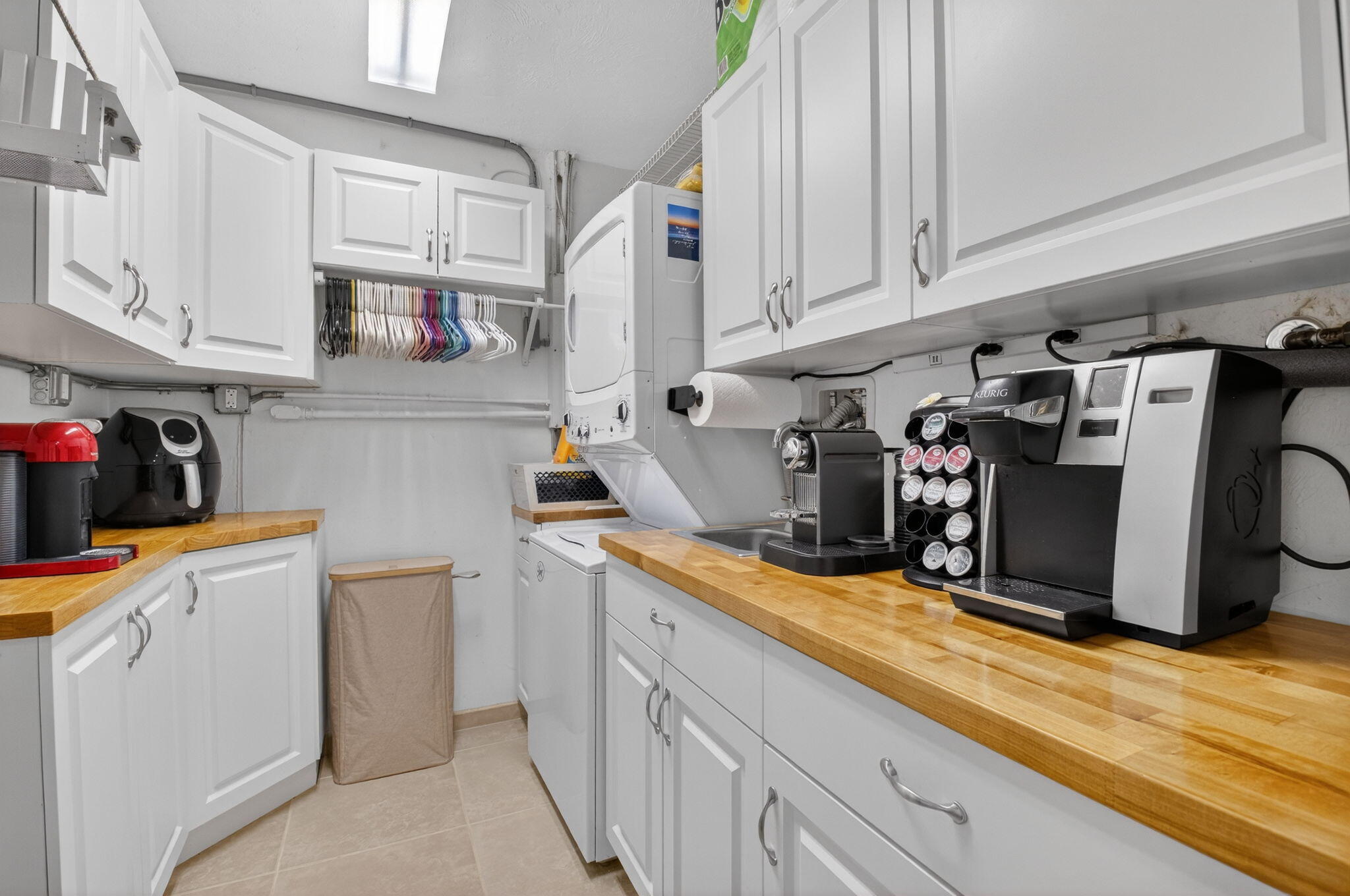 IMPERIAL VILLAS CONDO - Residential