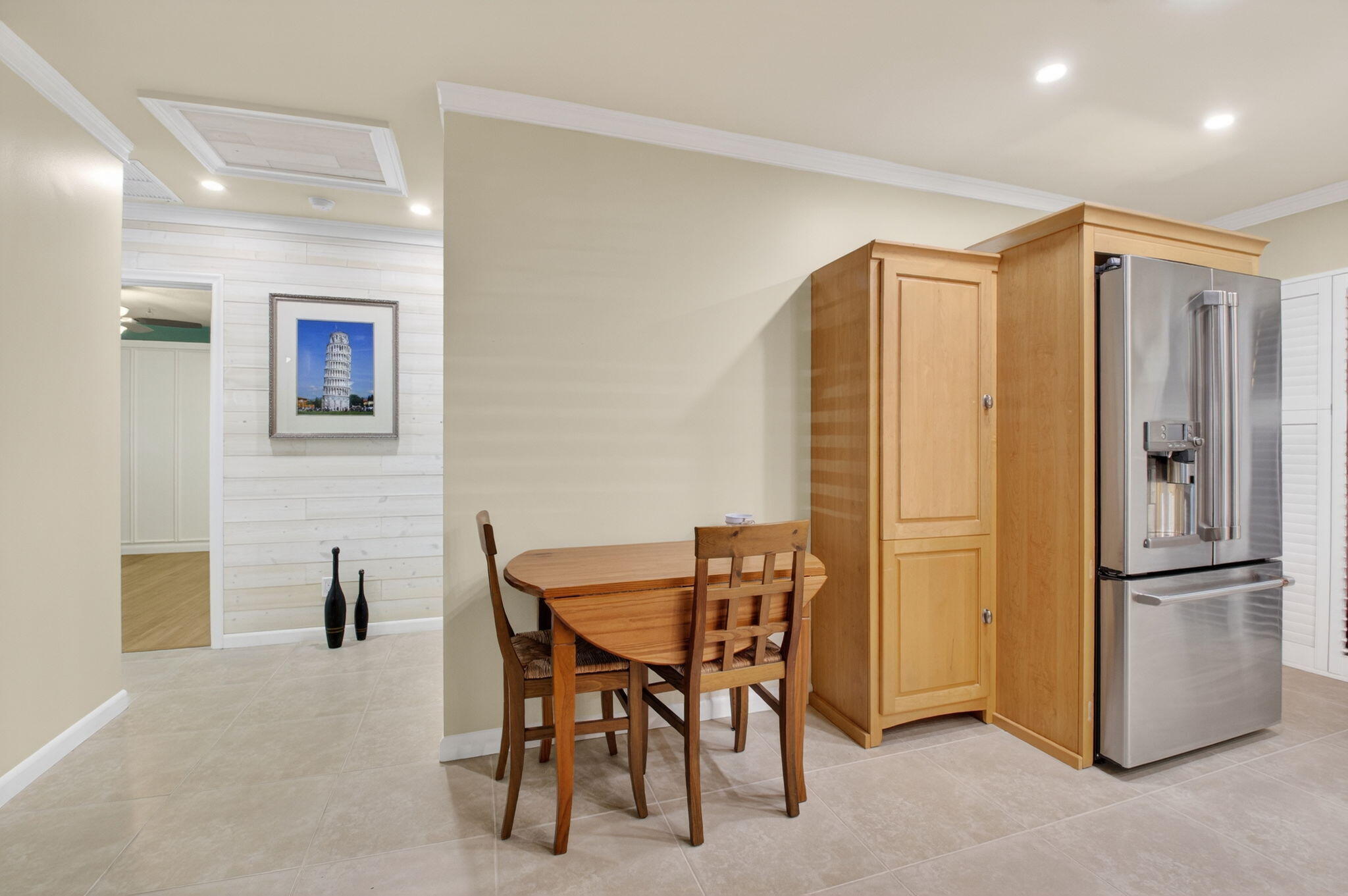 IMPERIAL VILLAS CONDO - Residential