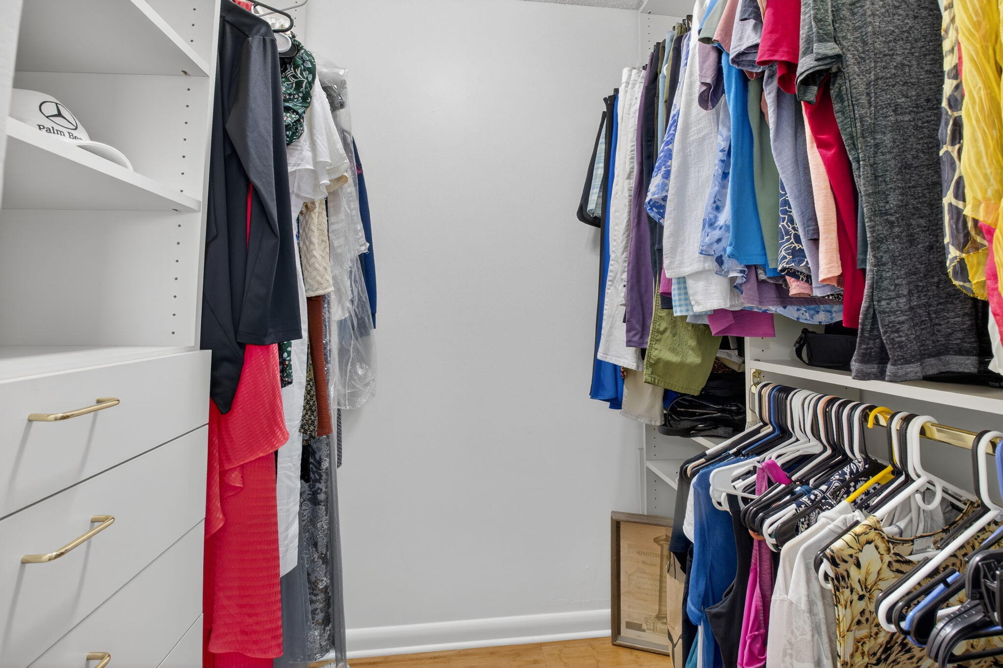 IMPERIAL VILLAS CONDO - Residential