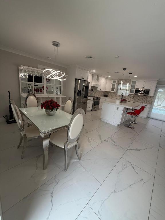 1283 Wynnewood Dr Drive