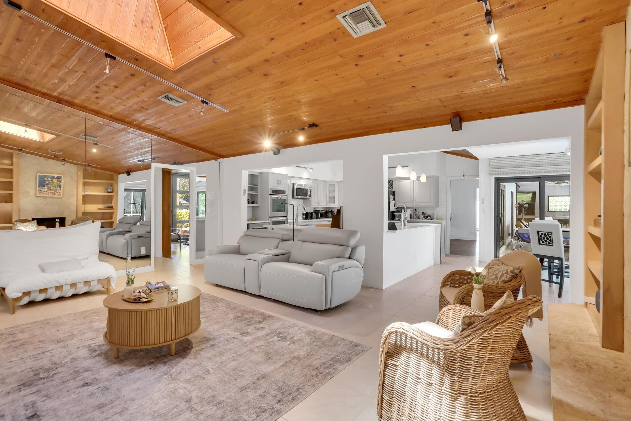 BOCA RATON BATH & TENNIS - Residential Lease
