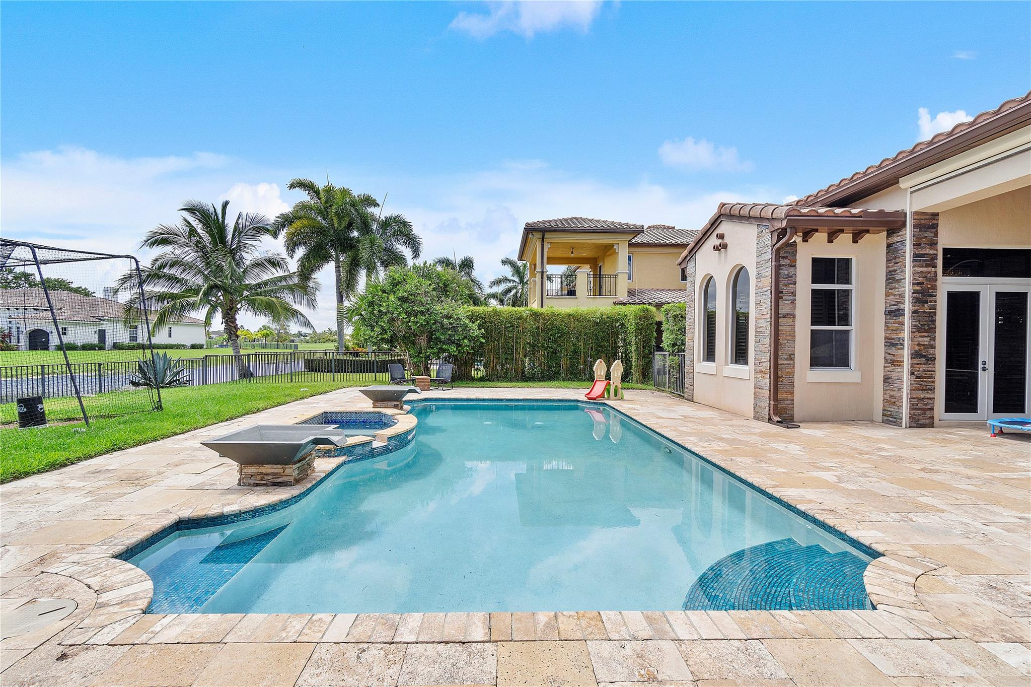 HERON BAY EAST - Residential