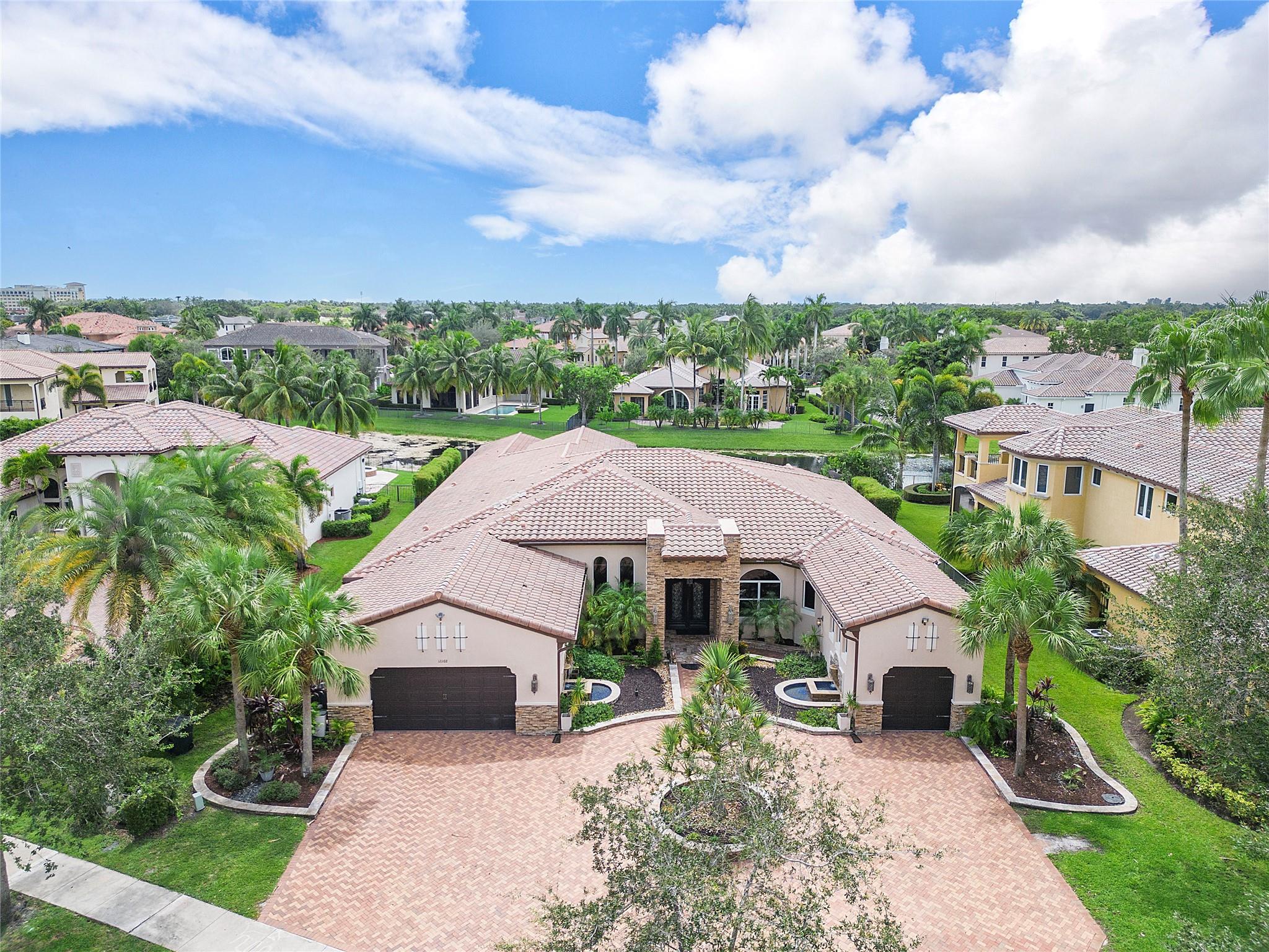 HERON BAY EAST - Residential