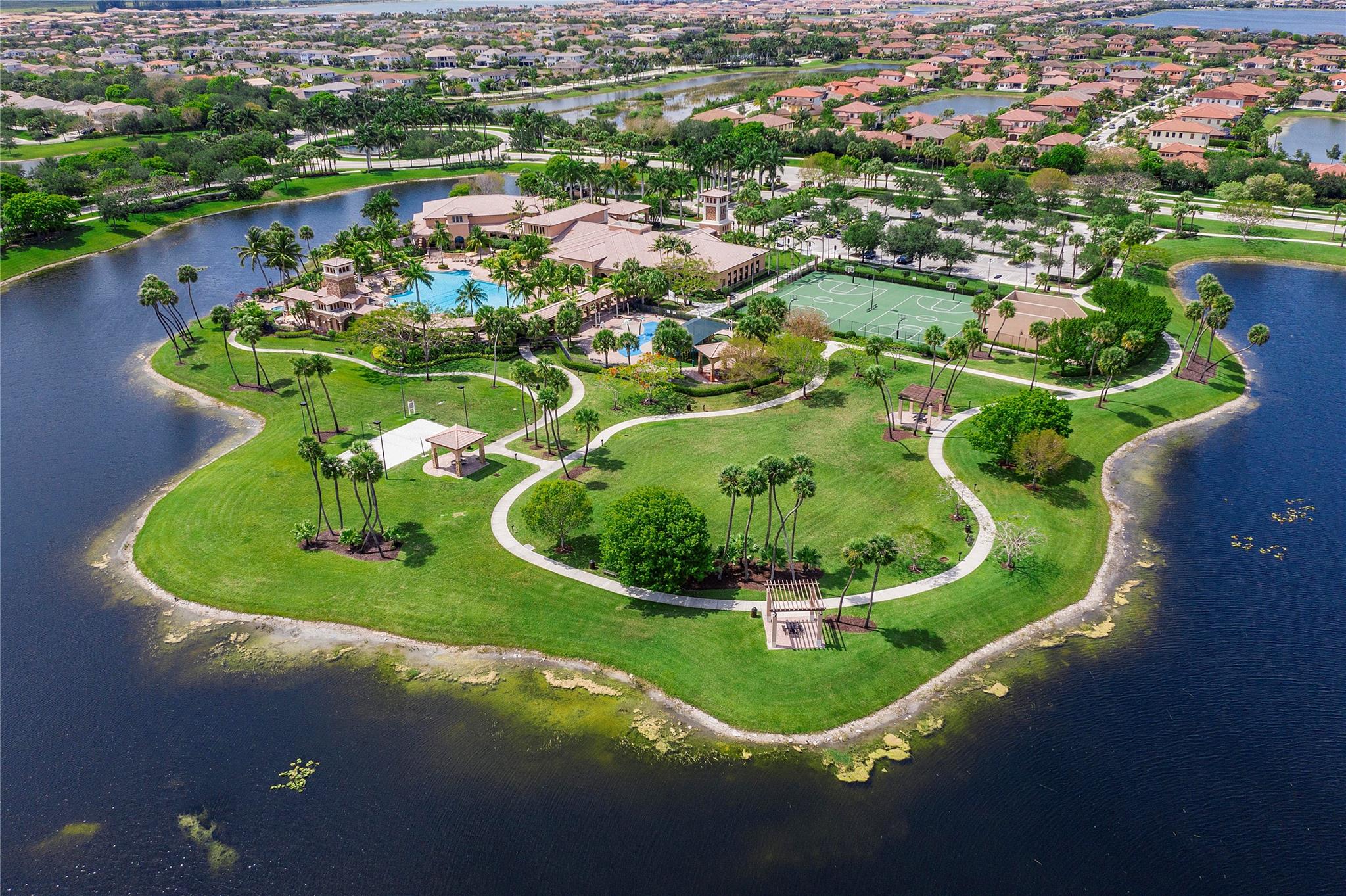 HERON BAY EAST - Residential