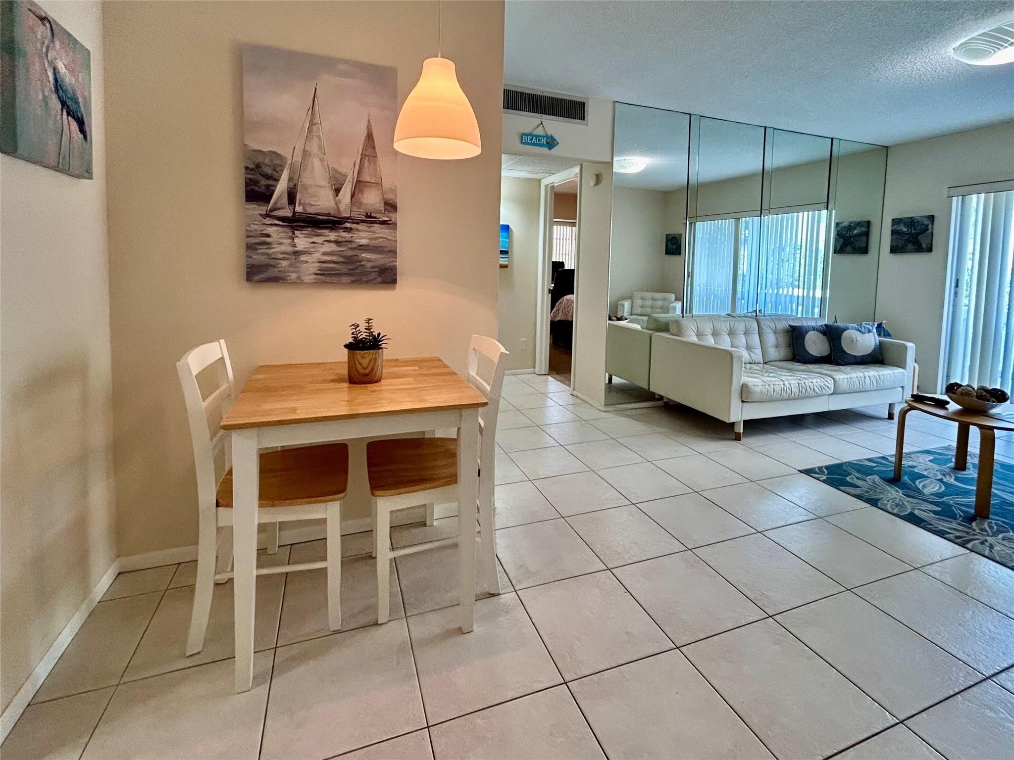 424 N RIVERSIDE Drive 206