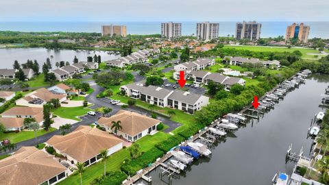 A home in Hutchinson Island