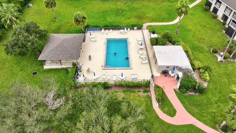 A home in Hutchinson Island