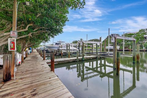 A home in Hutchinson Island