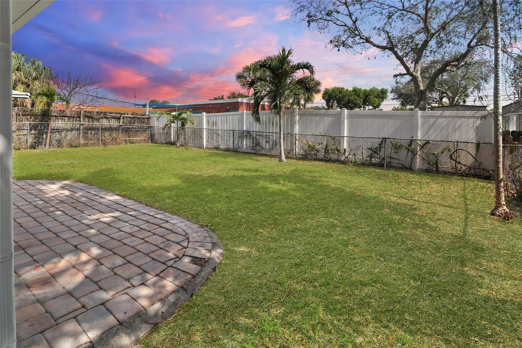 OCEAN DRIVE ESTATES - Residential