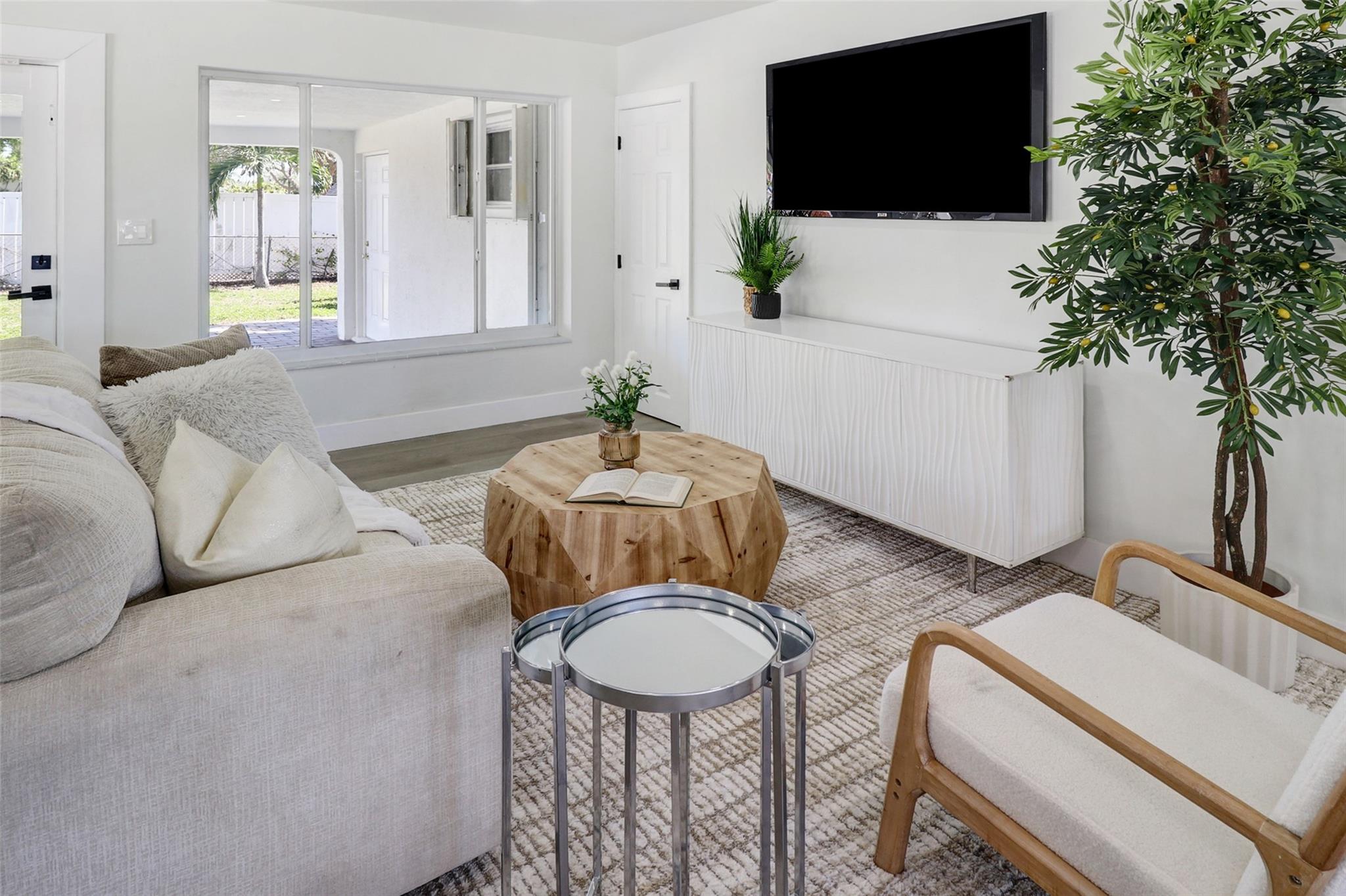 OCEAN DRIVE ESTATES - Residential