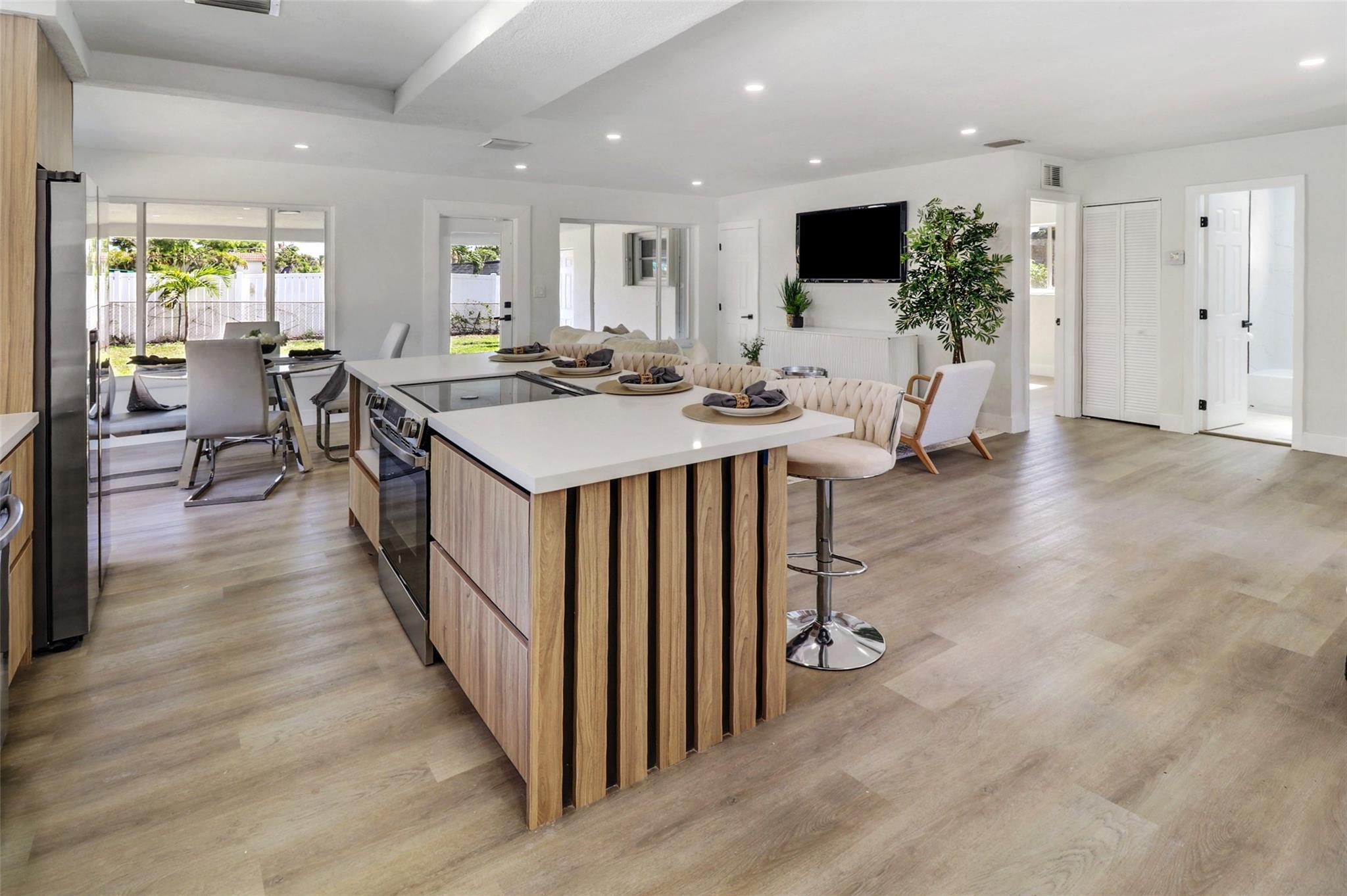 OCEAN DRIVE ESTATES - Residential