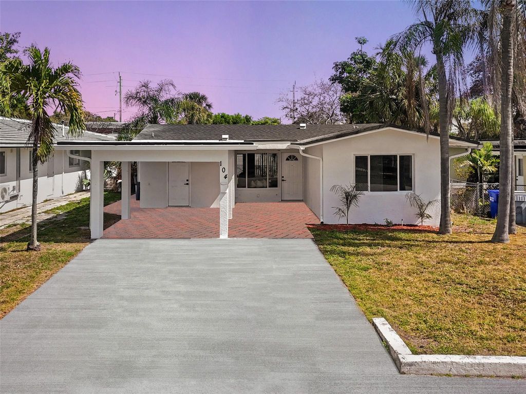 Photo of 104 SE 10th Ave, Pompano Beach, FL 33060 (MLS # F10535684)