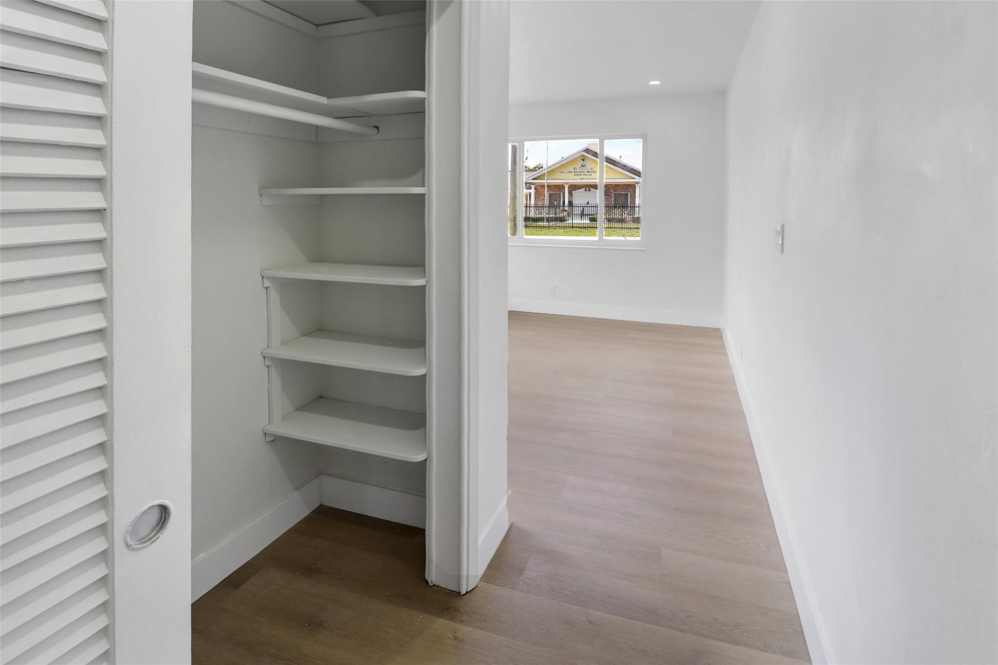 OCEAN DRIVE ESTATES - Residential