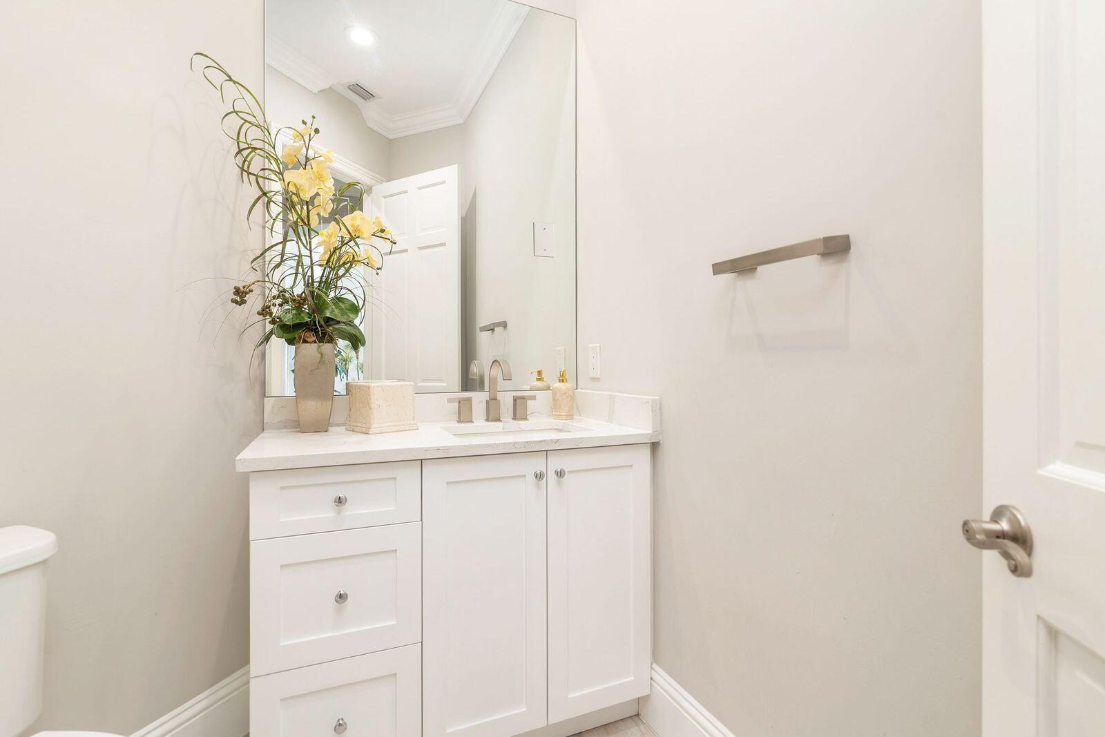 BREAKERS WEST 5 - Residential