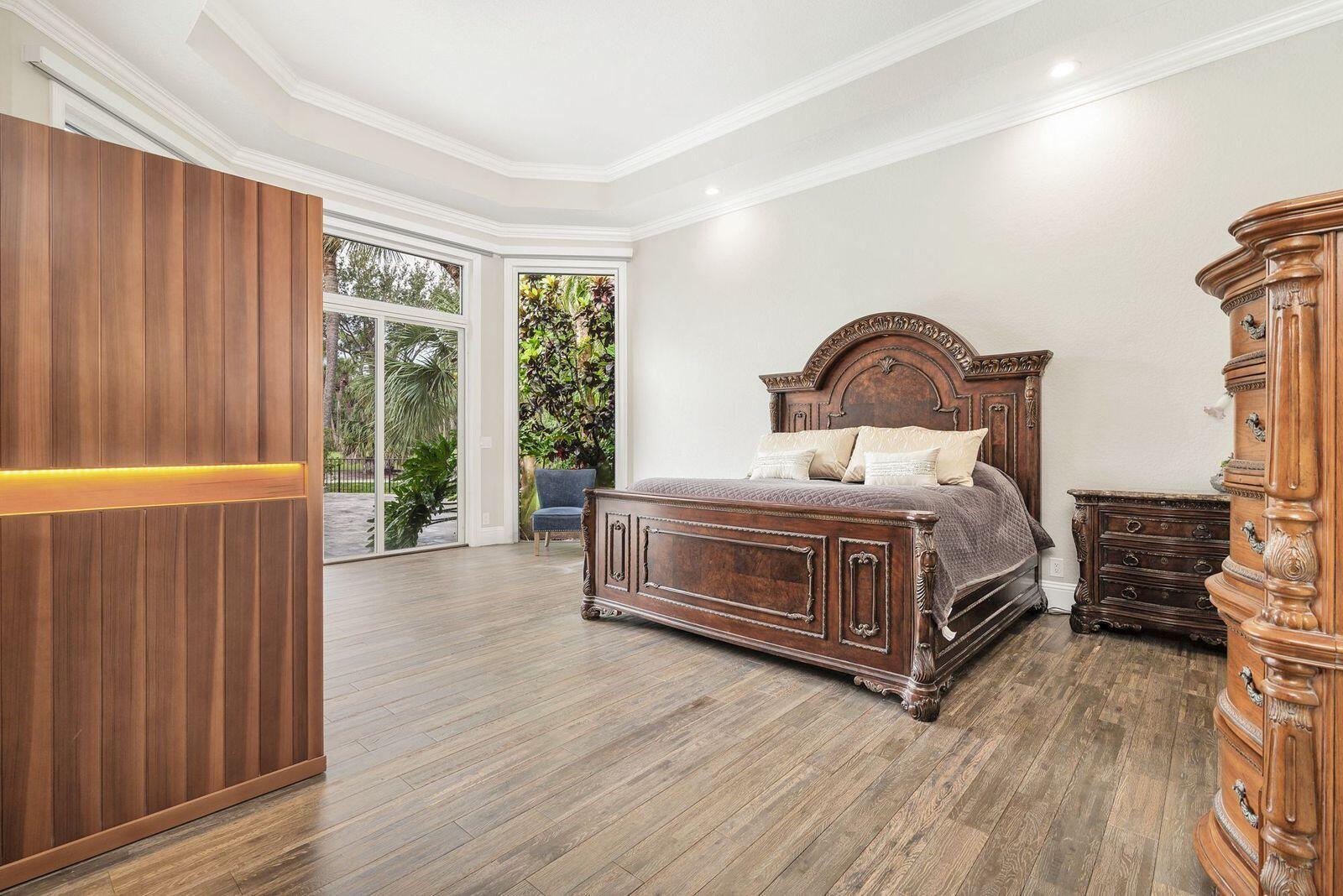 BREAKERS WEST 5 - Residential