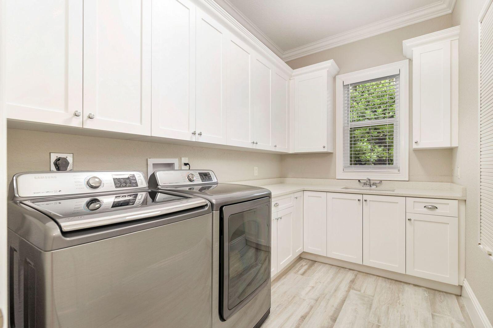 BREAKERS WEST 5 - Residential