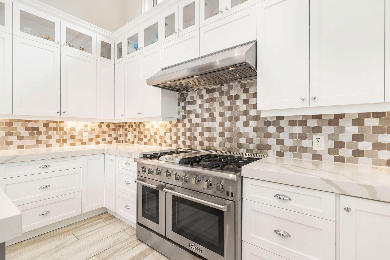 BREAKERS WEST 5 - Residential