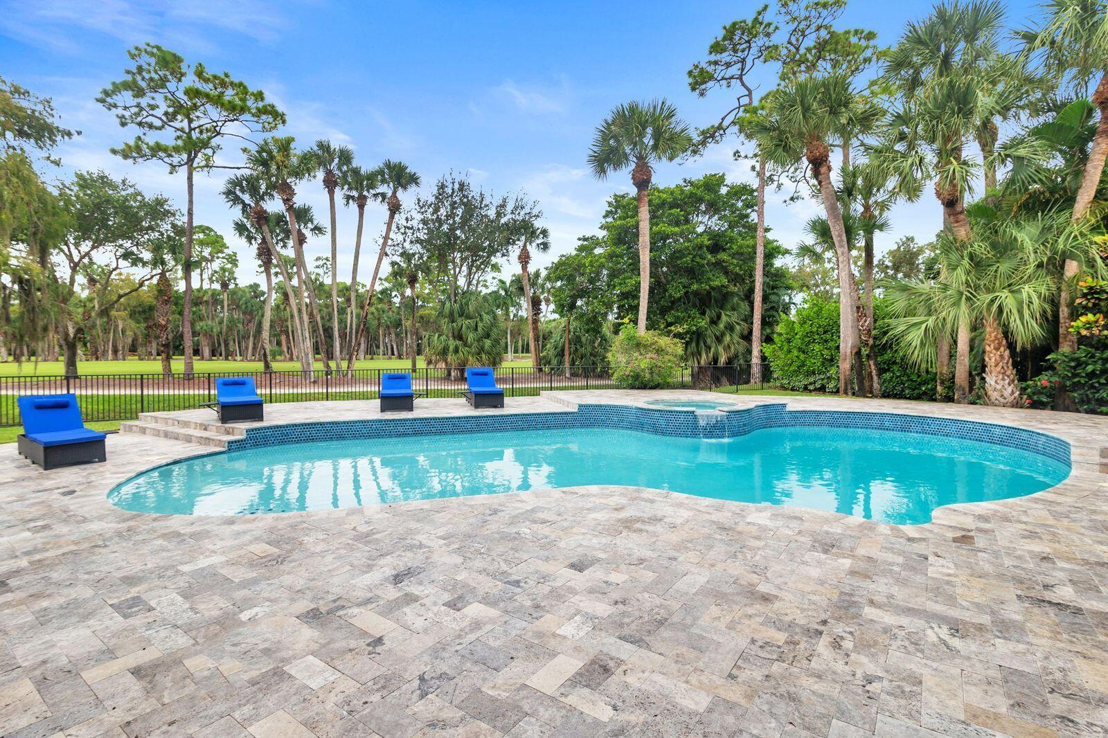 BREAKERS WEST 5 - Residential