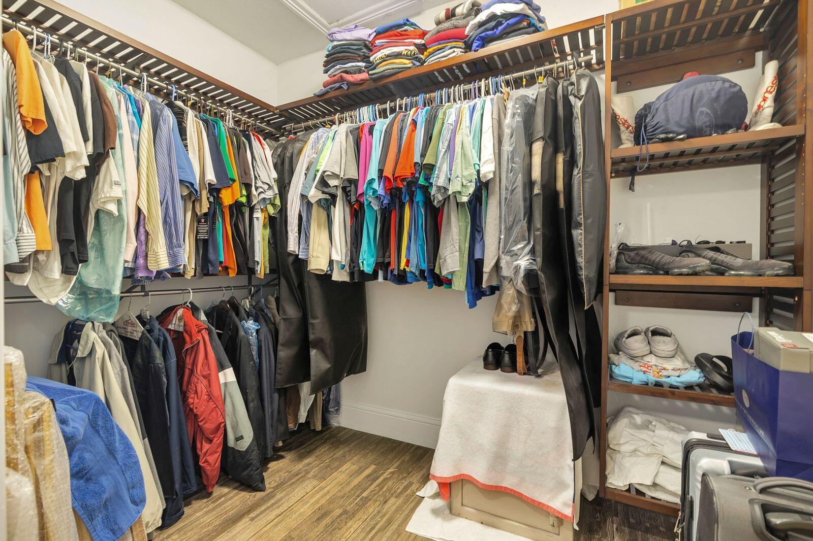 BREAKERS WEST 5 - Residential