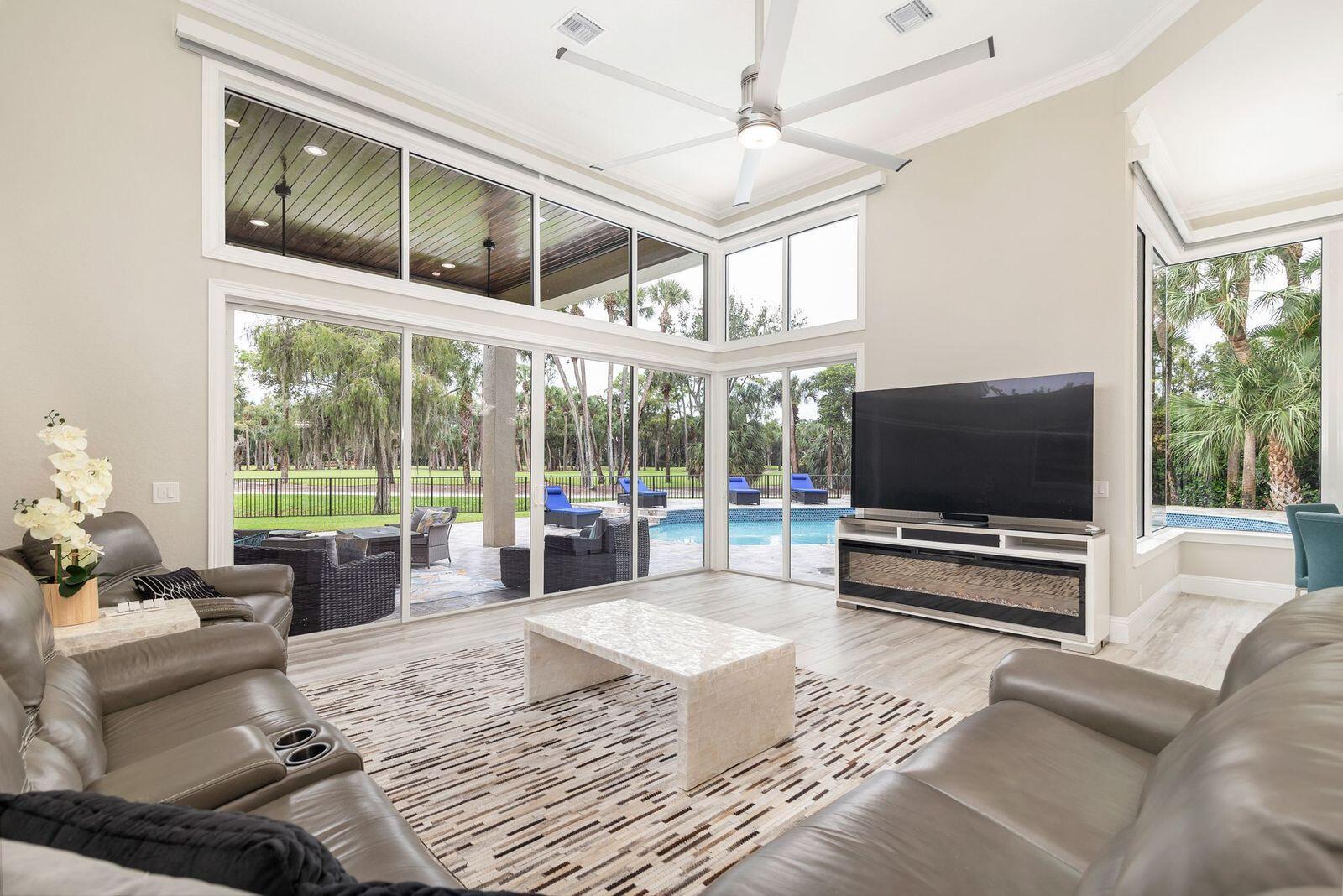 BREAKERS WEST 5 - Residential