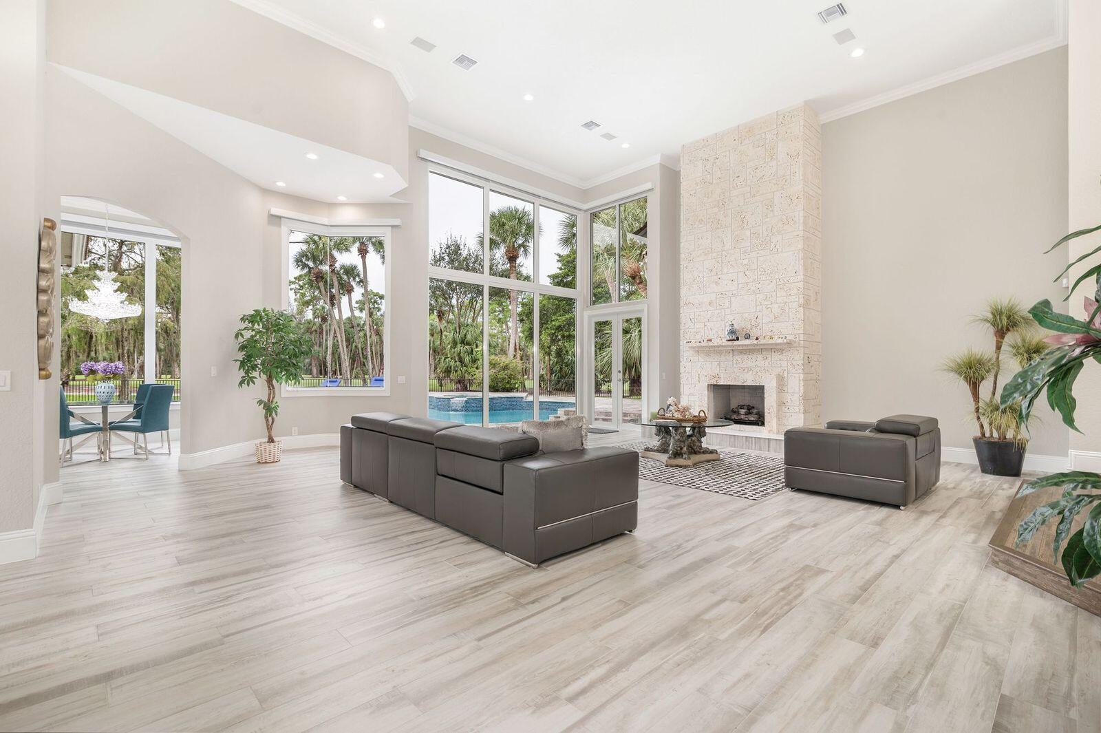 BREAKERS WEST 5 - Residential