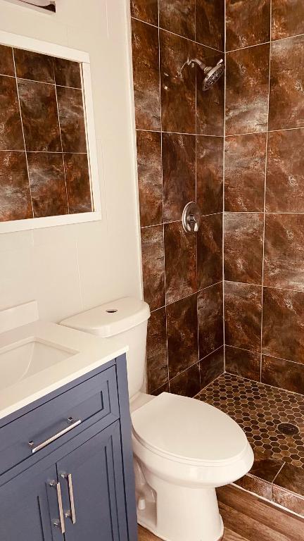 View photos, virtual tours, details... 5305 Bayside Drive