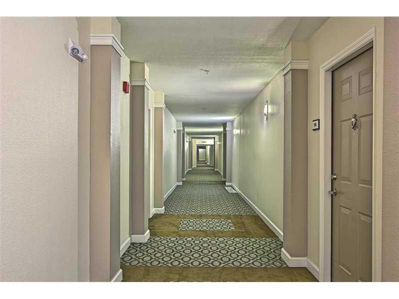 SOLE AT FORT LAUDERDALE - Residential Lease