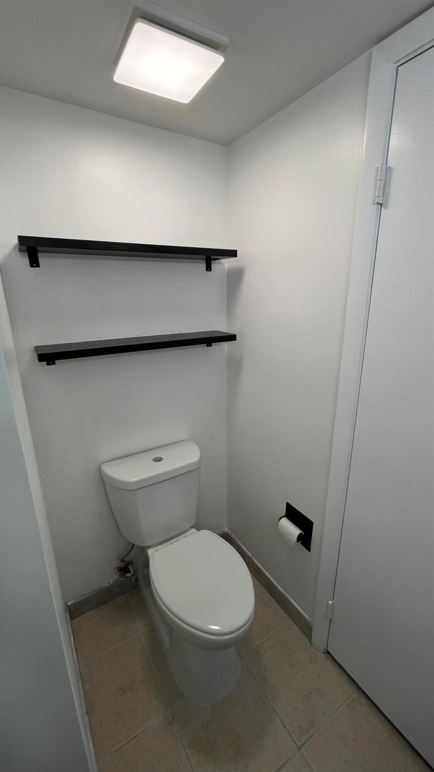 VILLAGE OF SANDALWOOD LAK - Residential Lease