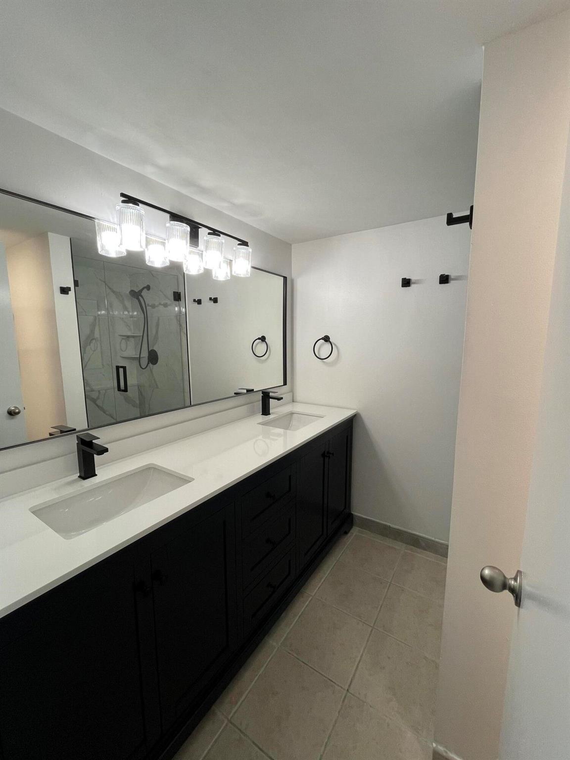 VILLAGE OF SANDALWOOD LAK - Residential Lease